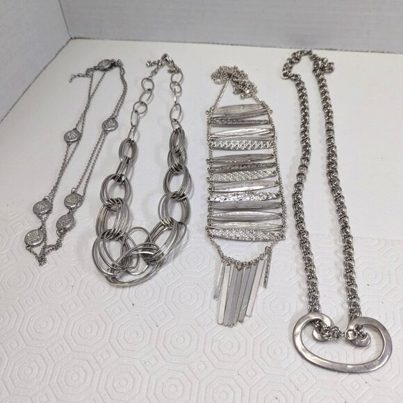 Lot Of 4 Silver Tone Fashion Necklaces Costume Jewelry Dressy Variety - Picture 1 of 6